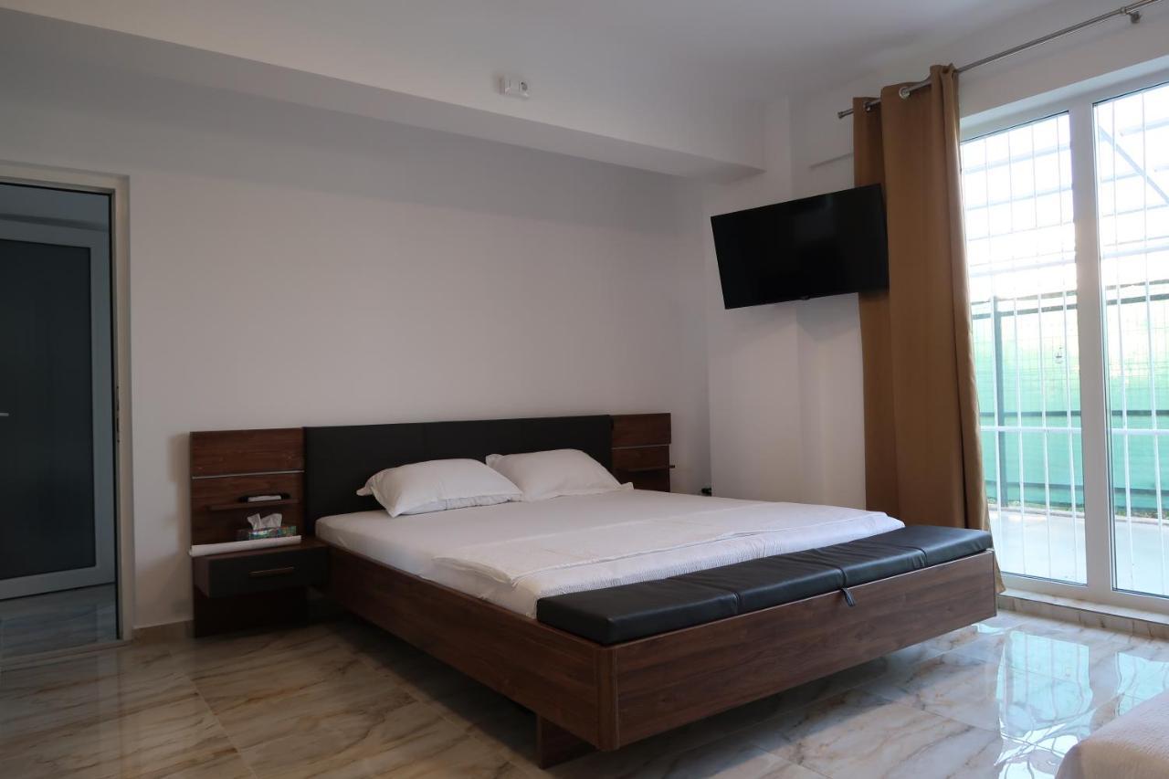 Home Space One Năvodari Esterno foto